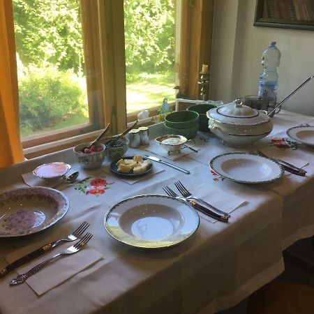 Willa Danusia Milanowek Kültér fotó