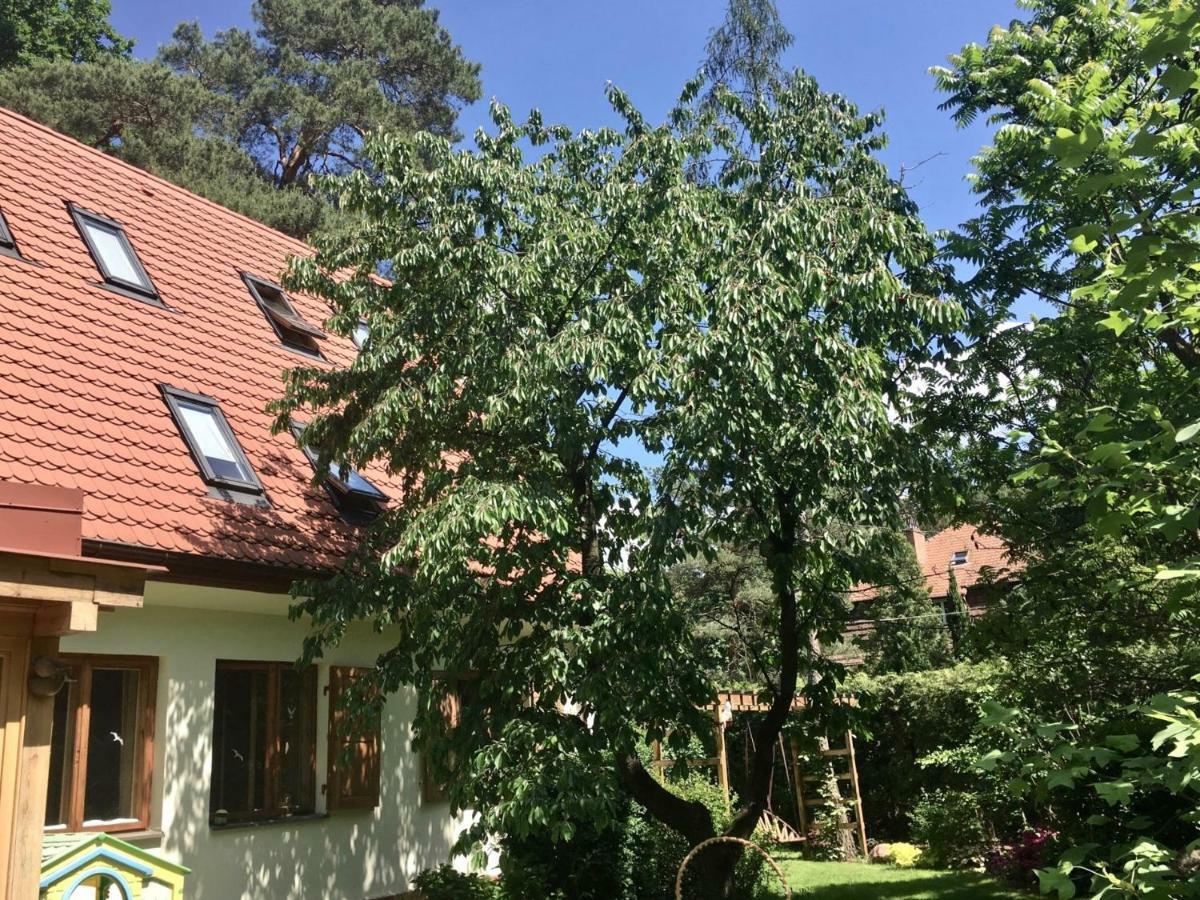 Willa Danusia Milanowek Kültér fotó